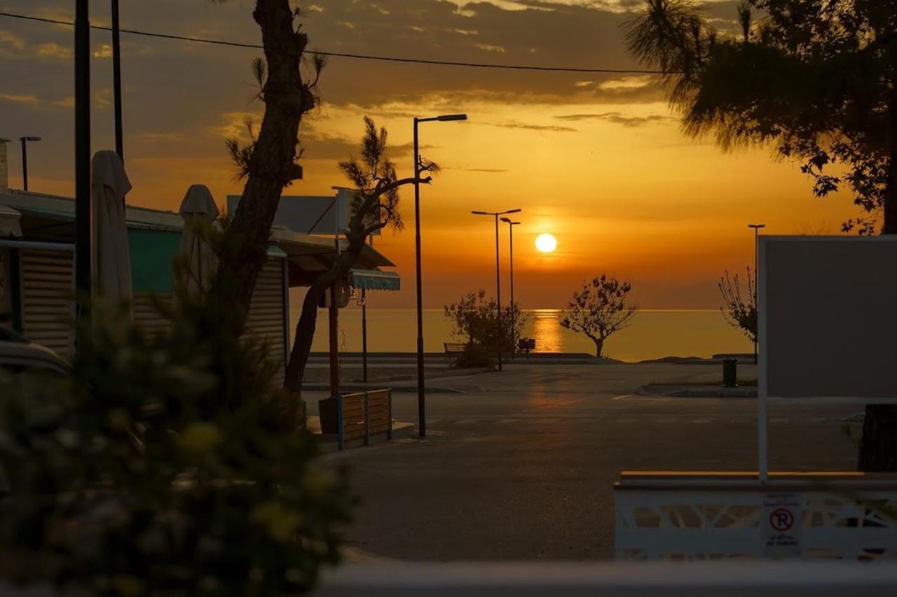Sia Mare Seaside Apartments Фалираки Экстерьер фото